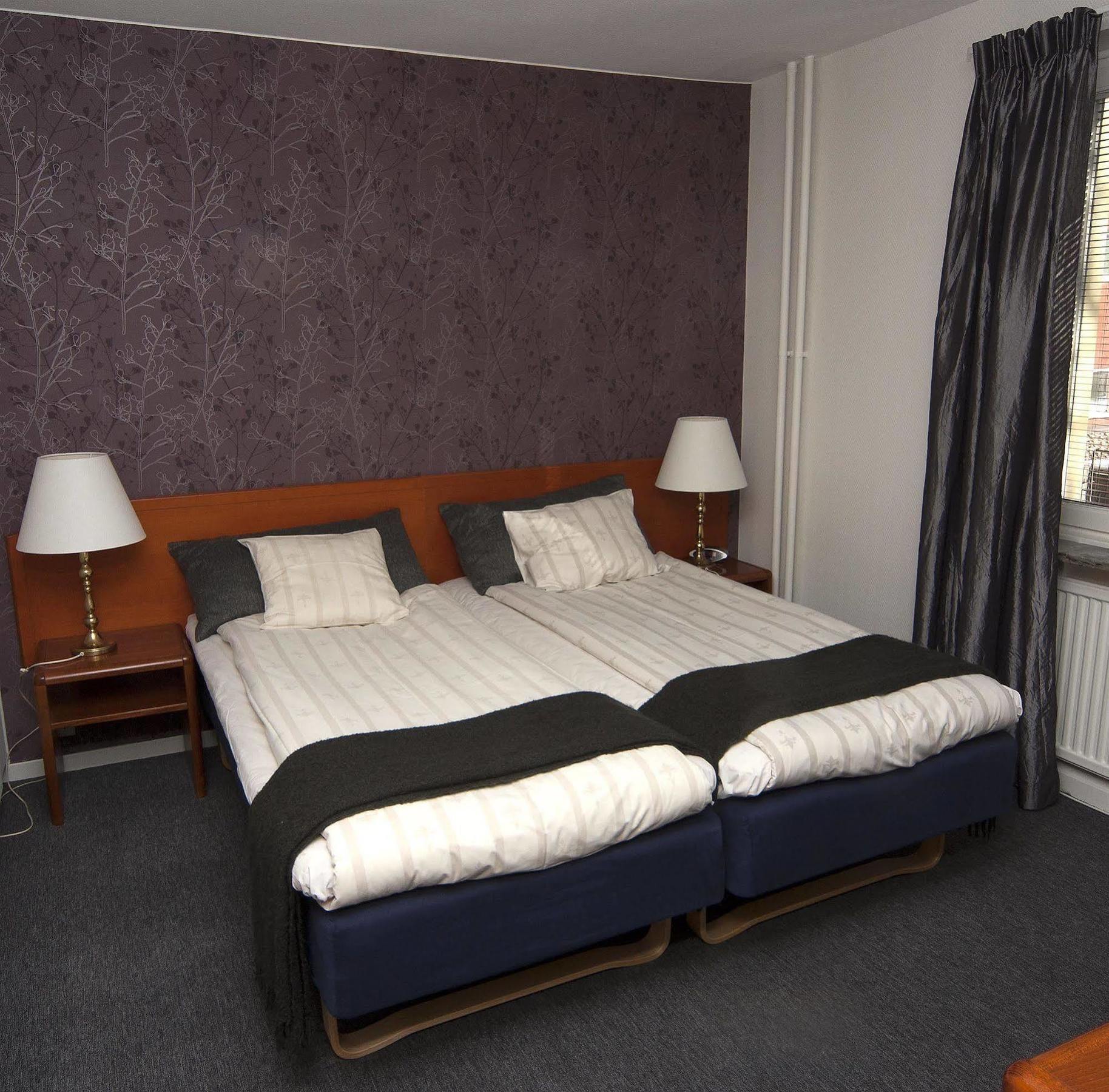 Hotel Aveny Bed & Breakfast 가블레 외부 사진
